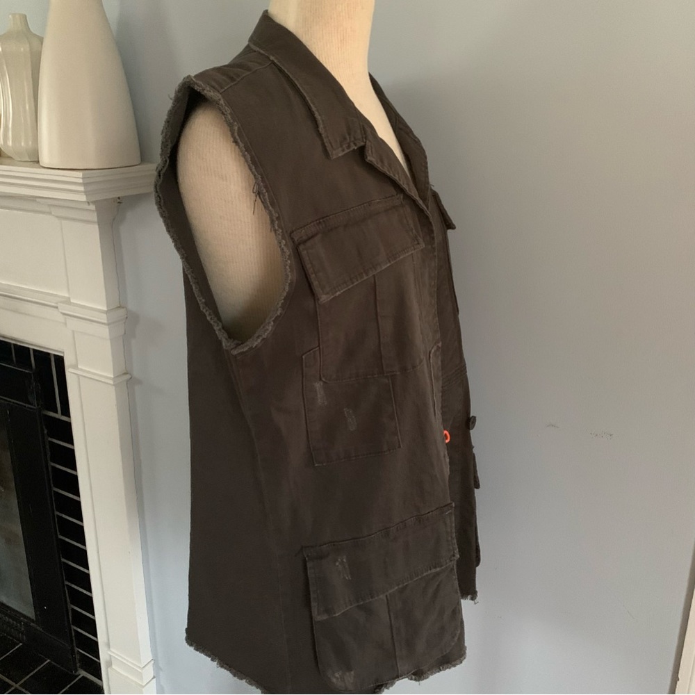 Boho style utility vest in dark gray with contrast white blue stripes on back - Picture 8 of 15